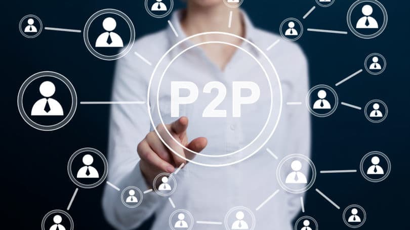 P2p Peer To Peer Lending Icon Женщина Нажимает Кнопку