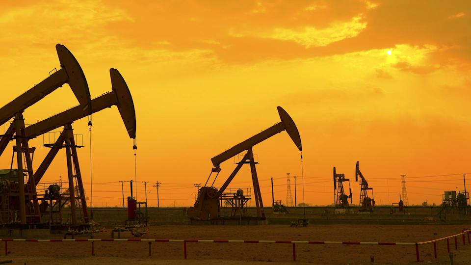 Закат нефтяного месторождения